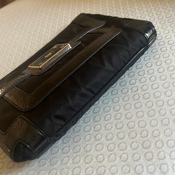 Anya Hindmarch Zip Pouch Clutch - Picture 9 of 11